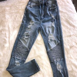 Fashionnova distressed jean